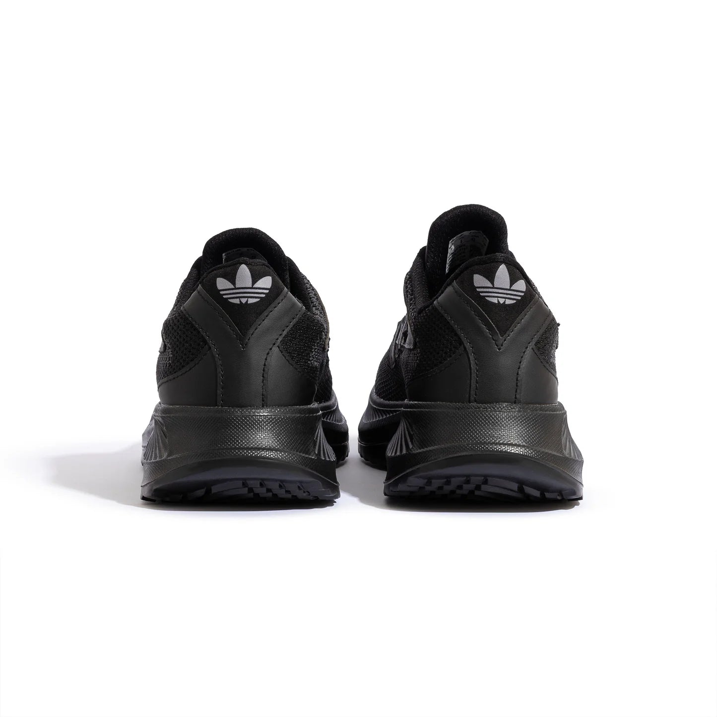 Mirror-Breathable Hard Black