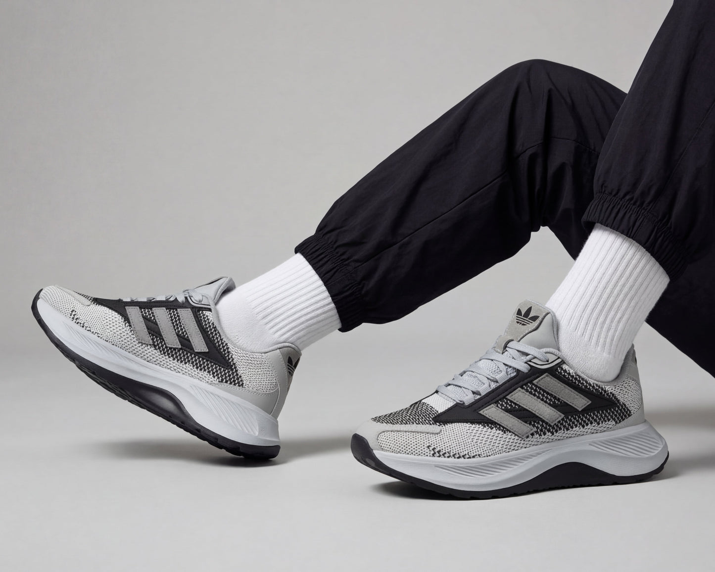 Mirror-Breathable Light Grey