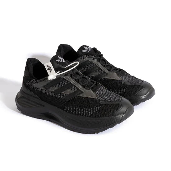 Mirror-Breathable Hard Black